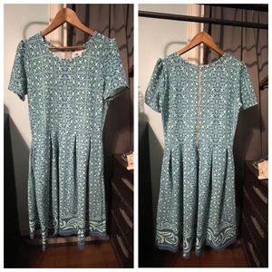 LuLaRoe *UNICORN* Amelia Dress